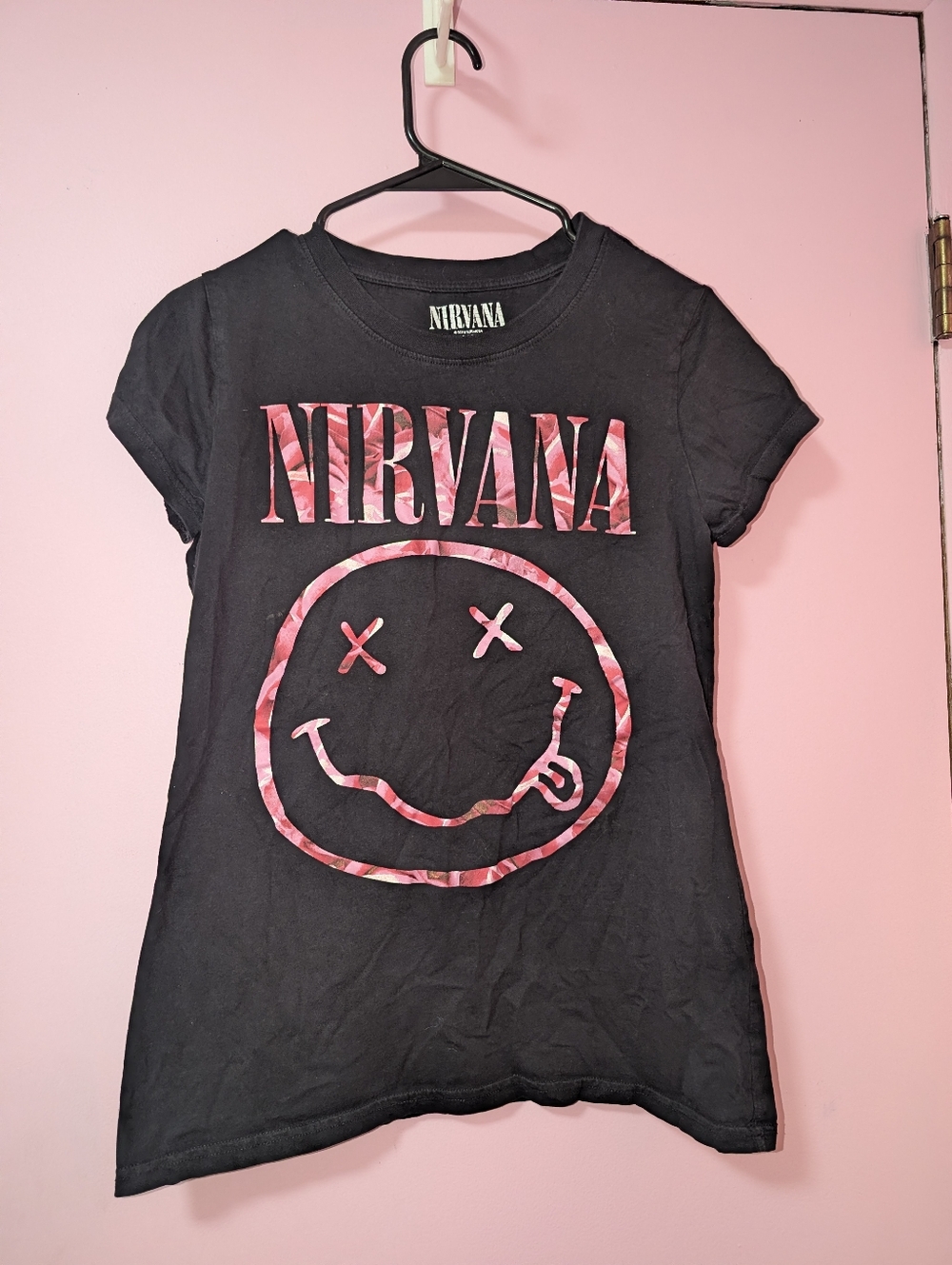 Nirvana Pink Logo Band T-Shirt